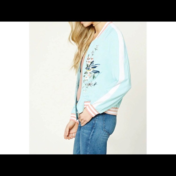 Forever 21 sz M embroidered floral bird jacket - Picture 5 of 7